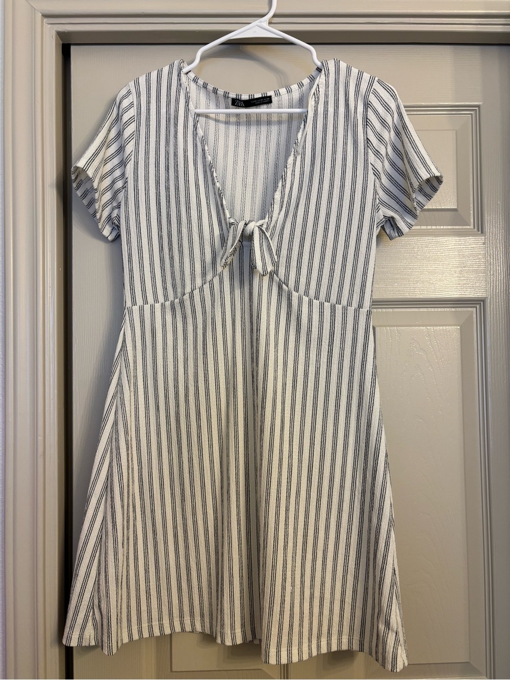 Zara Striped Tie-Front Short Sleeve Dress - White & Black